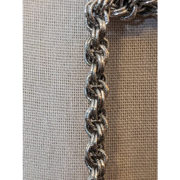 Rare Find! Monet 1961 Signed Monet Book Piece Rhodium Plated Lariat Necklace - Picture 4 of 6